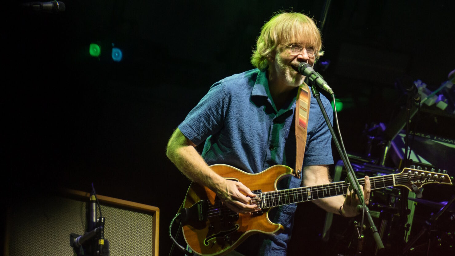 Phish lance Hollywood Bowl Run avec Deep 'Down With Disease' Jam & More: Night 1