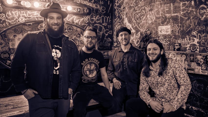 Poisson parlant rose