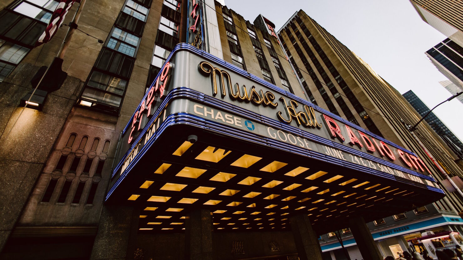 Goose lance la course 2022 du Radio City Music Hall avec Trey Anastasio et le père John Misty sur les plateformes de streaming
