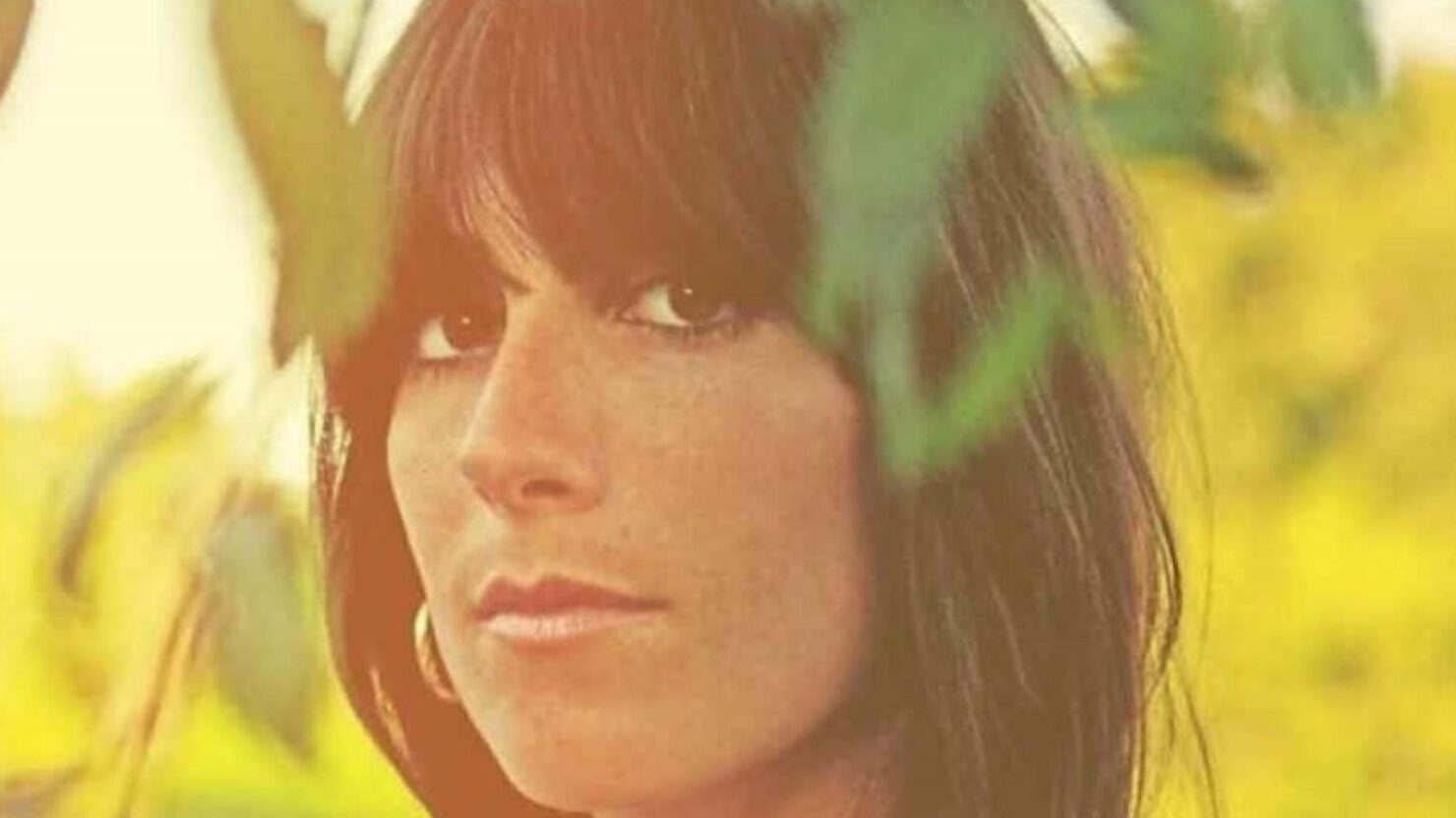 Nicki Bluhm et Steve Adams réunis pour la reprise de "The Beat Goes On"