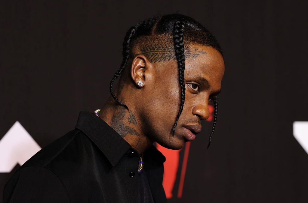 Travis Scott annonce une nouvelle chanson avec The Weeknd & Bad Bunny