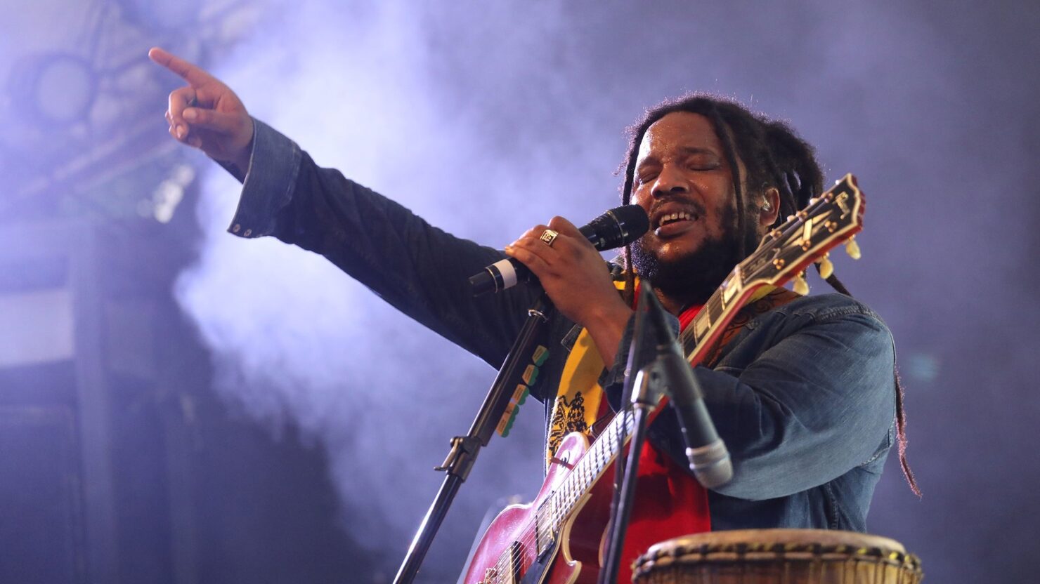 Bob Weir et Eric Clapton parmi les invités du nouvel album de Stephen Marley "Old Soul"