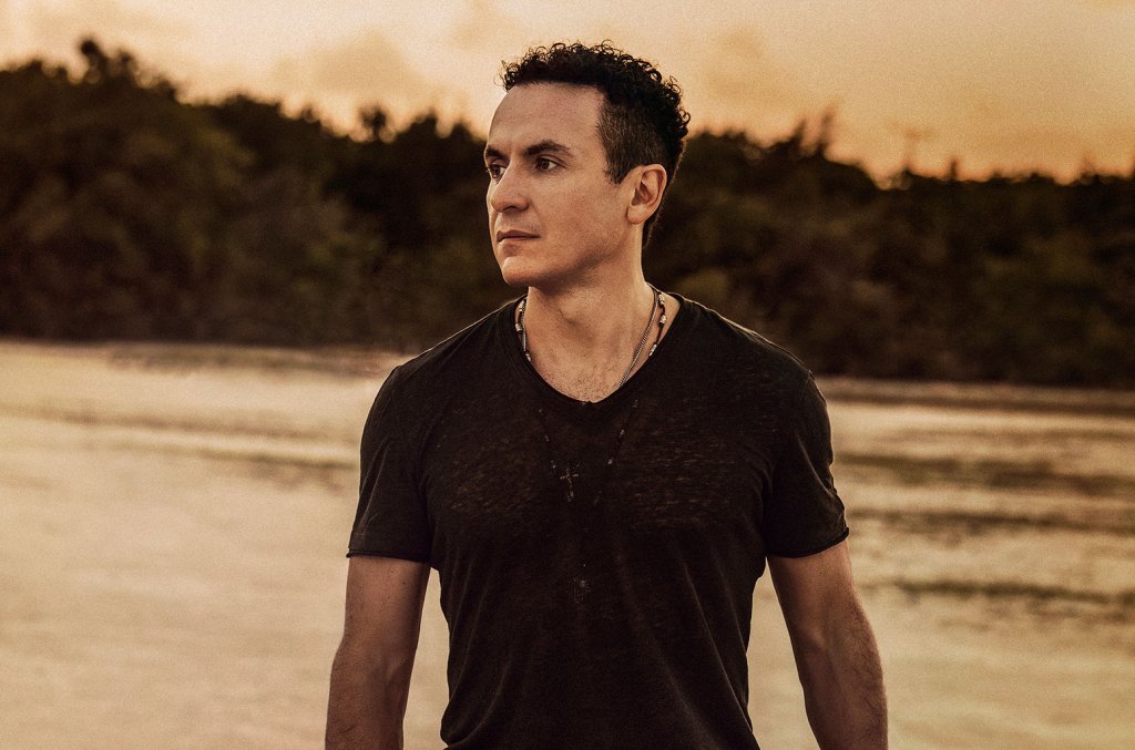 Fonseca, Myke Towers, Nathy Peluso, Greeicy et plus : Billboard Latin Music Week dévoile la programmation de la série de concerts « En Vivo »