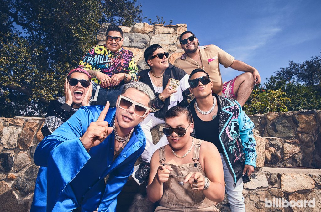 Grupo Firme clôture sa tournée avec une fréquentation record alors qu'Eduin Caz éblouit avec des nouvelles sur la santé