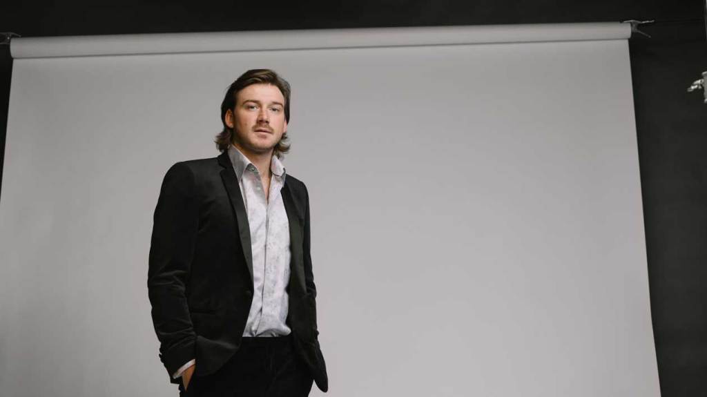 "Last Night" de Morgan Wallen en tête du palmarès des chansons country chaudes pour la 24e semaine