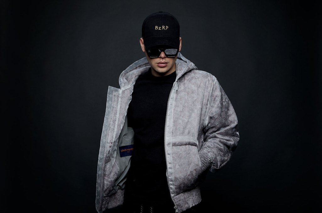 Bizarrap taquine une nouvelle session musicale et des moments plus édifiants dans la musique latine