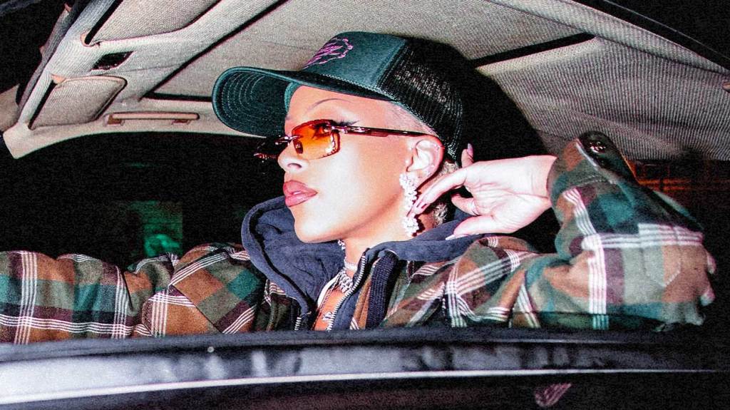 Doja Cat dévoile sa tracklist « No Features » pour le nouvel album « Scarlet »