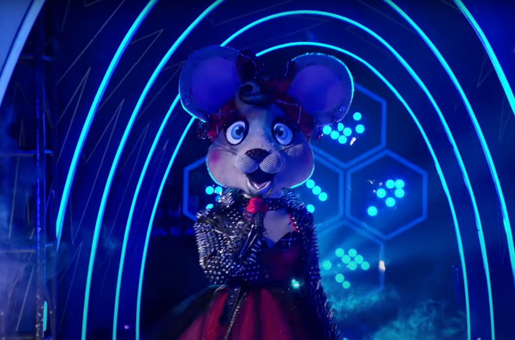 Qui est Anonyme ?  La pop star est révélée lors du coup d'envoi de la saison 10 de "The Masked Singer"
