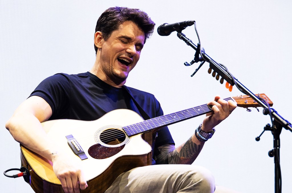 John Mayer parle de Dead & Company et marche « sur une corde raide » avec sa tournée « Solo »