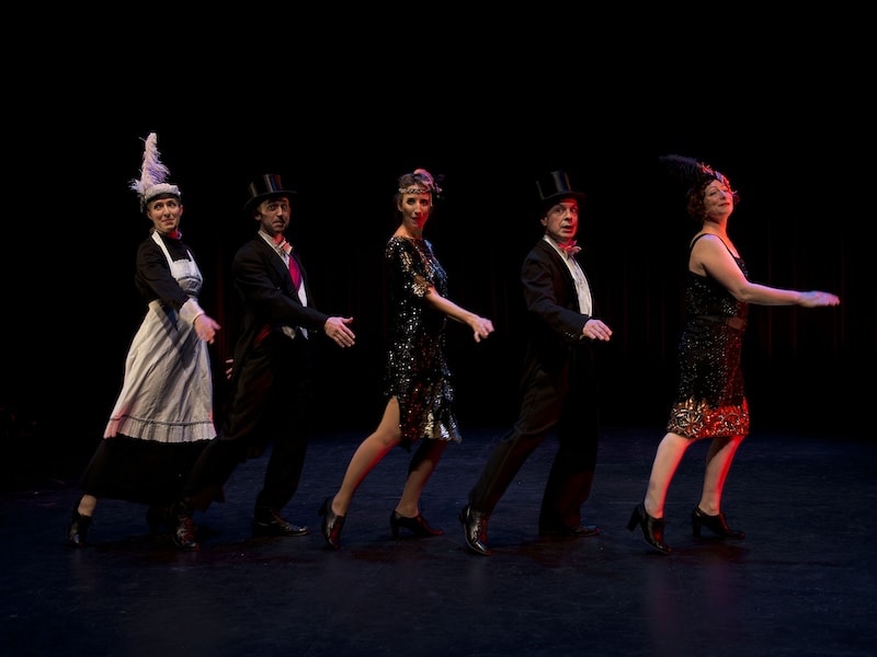 Le « Cabaret Macabre » joyeusement morbide du Happenstance Theatre au Theatre Project