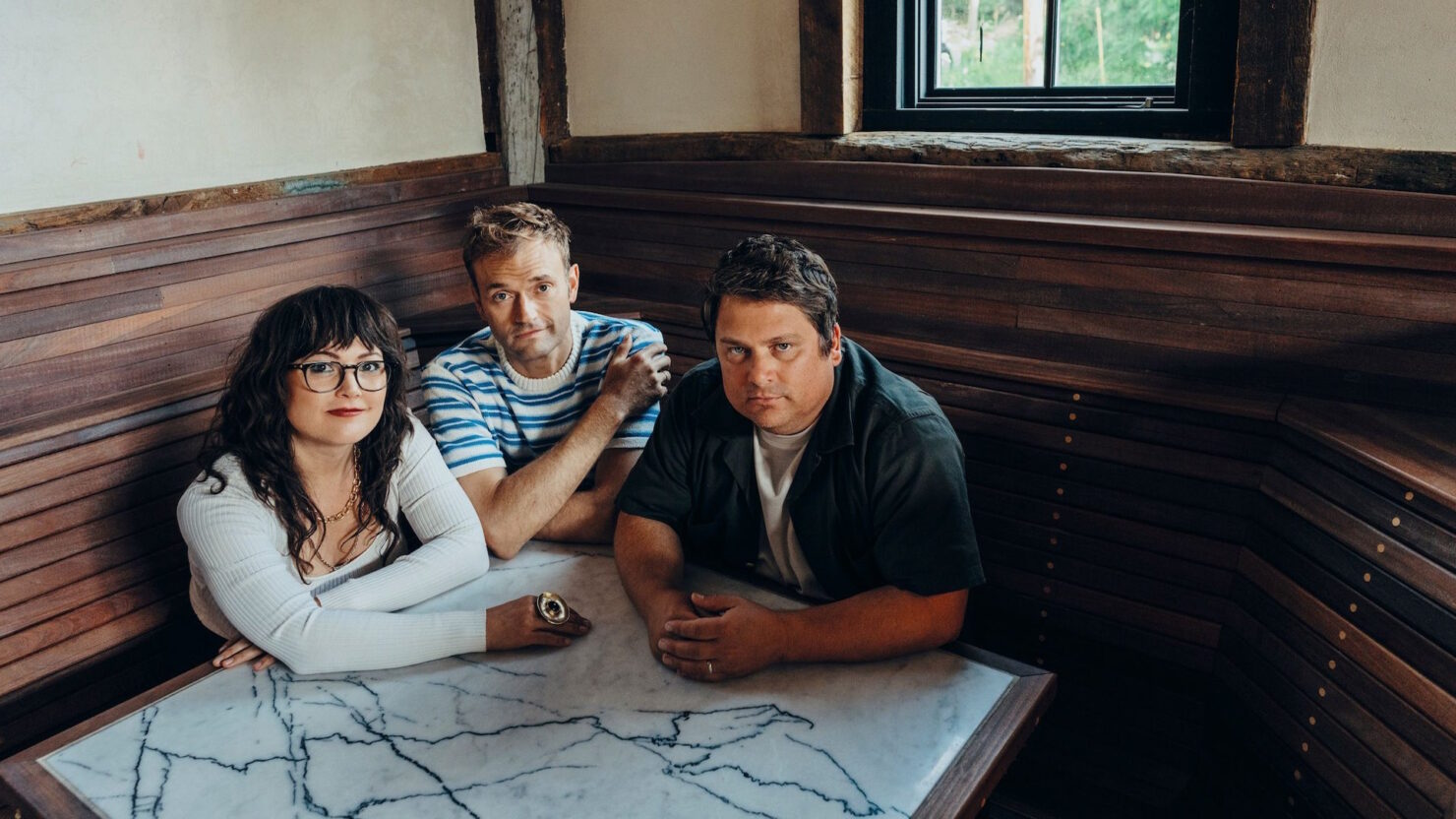Nickel Creek révèle les dates de sa tournée d’hiver et de printemps 2024