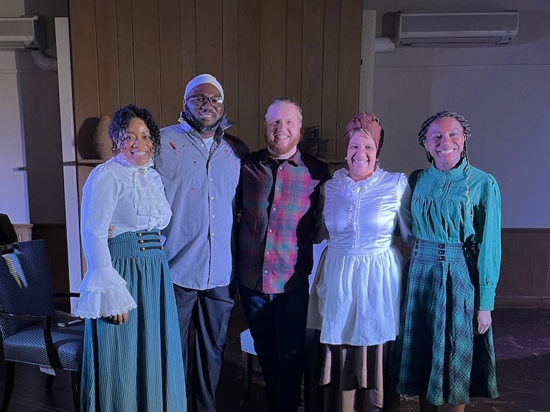 Le producteur et réalisateur local Michael Fowle donne vie à « A Doll's House, Part 2 »