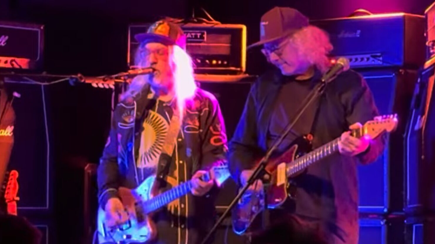 Regardez Kevin Shields de My Bloody Valentine rejoindre Dinosaur Jr. sur la couverture de Cure et plus à Londres