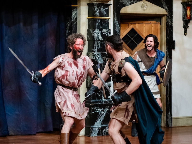 Un « Coriolanus » explosif règne au American Shakespeare Center
