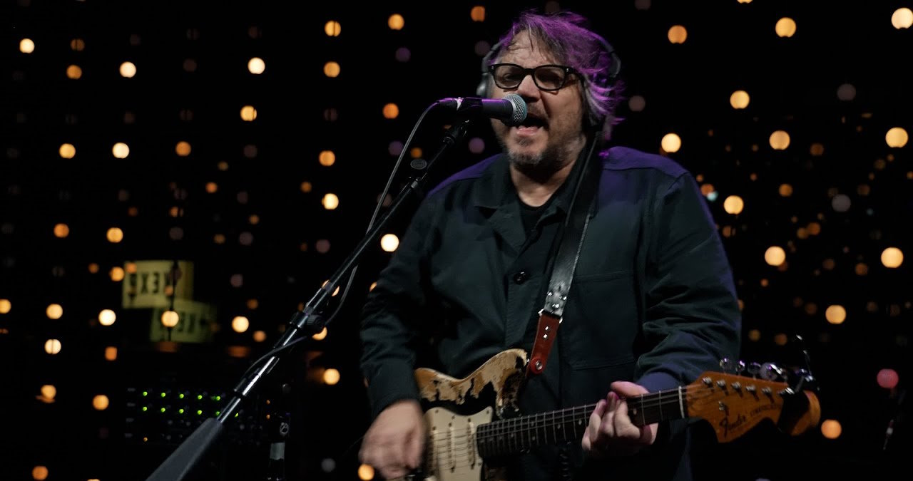Regardez Wilco présenter « Cousin » coupé en direct sur KEXP »