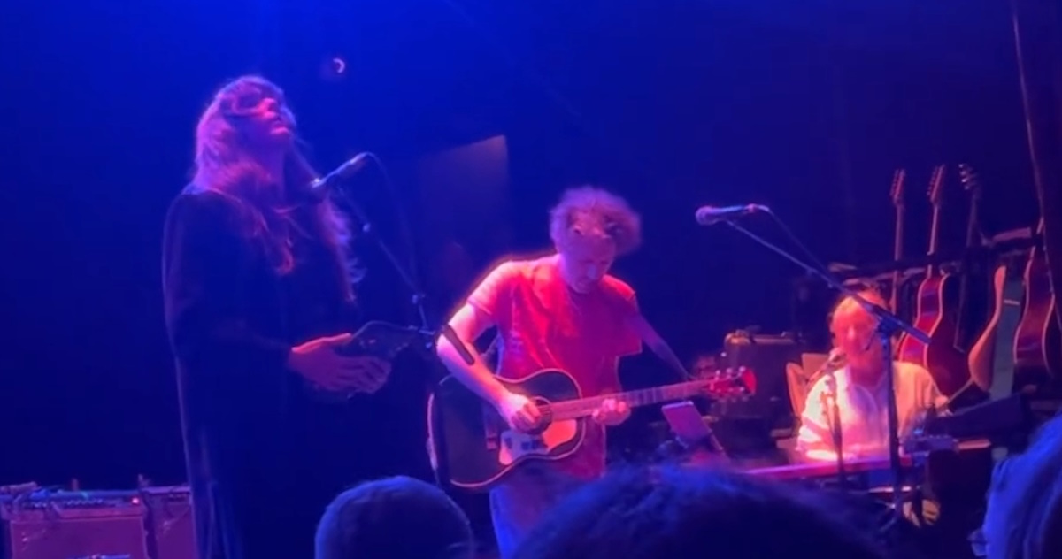 Yo La Tengo Beach House Velvet Underground Cover