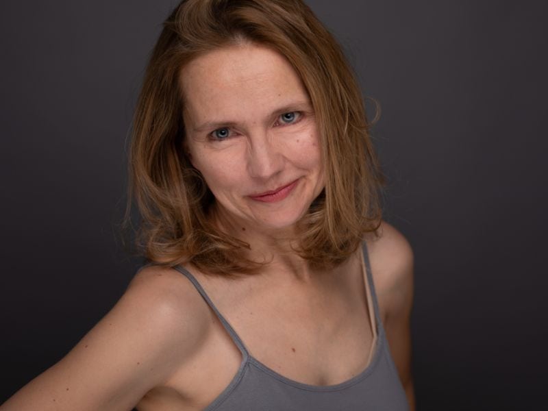 L'acteur Jen Furlong sur la drôle de parodie féministe à venir à Washington Stage Guild