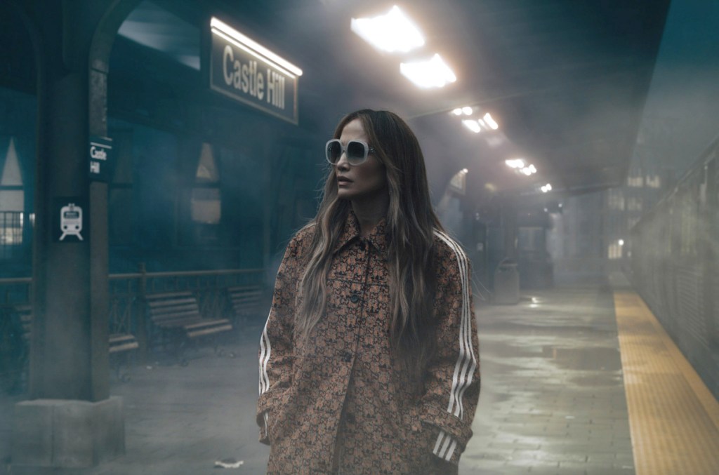 Taylor Swift, Ariana Grande, Snoop Dogg et d'autres ont refusé des apparitions dans le film "This Is Me… Now" de Jennifer Lopez