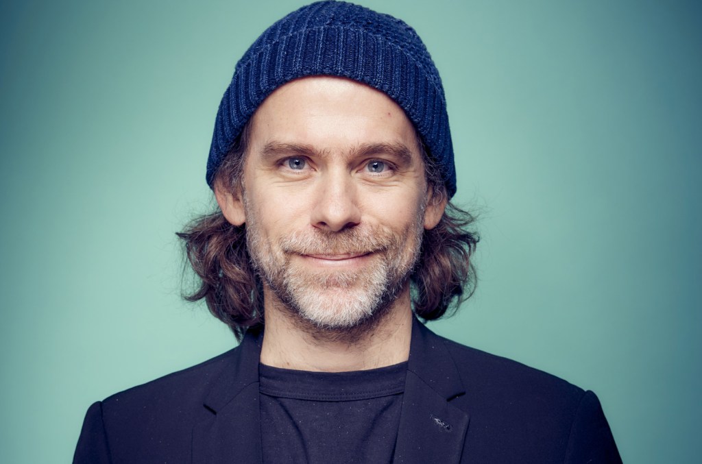 Bryce Dessner discute du « marathon » du thriller « Manhunt » de John Wilkes Booth et du « Genius » de Taylor Swift