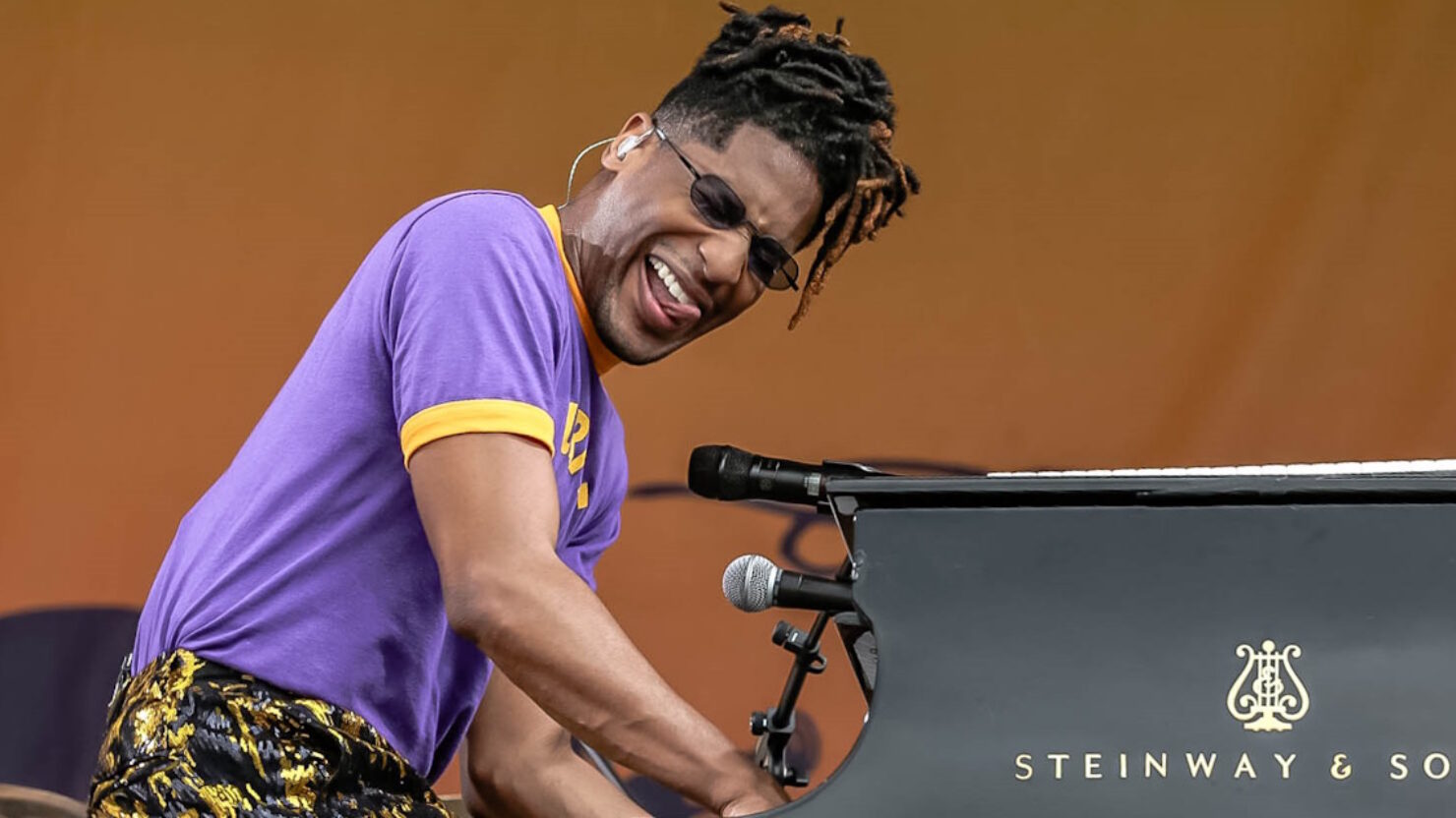 Jon Batiste composera la musique et incarnera une icône musicale dans le film "SNL 1975"