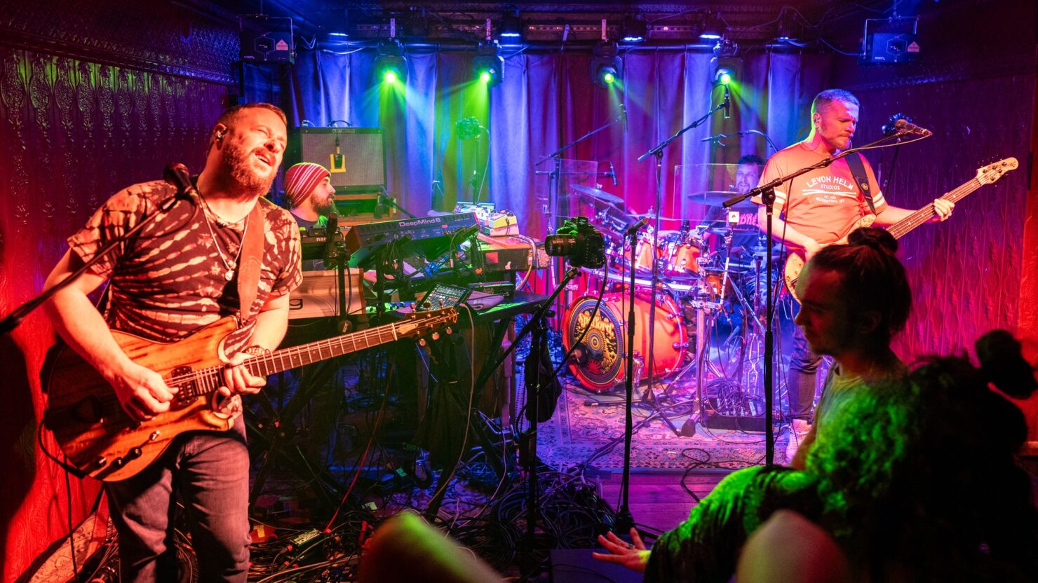 Regardez Spafford Break Out Beloved Original après 145 spectacles à Crested Butte
