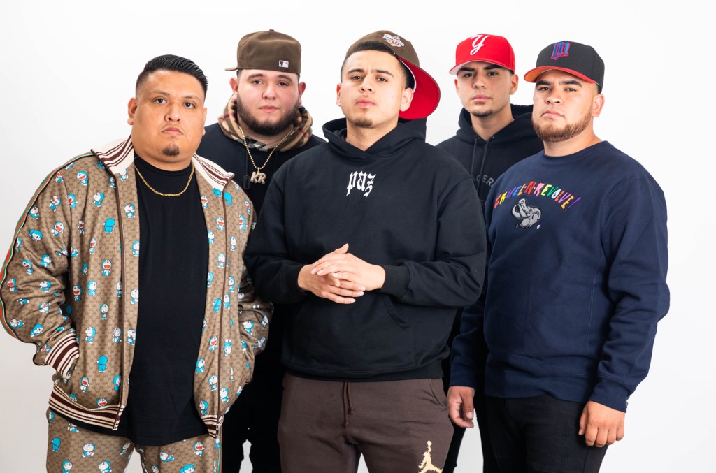 C'est au tour de Fuerza Regida : « Pa Las Baby's y Belikeada » atteint la première place des meilleurs albums latinos