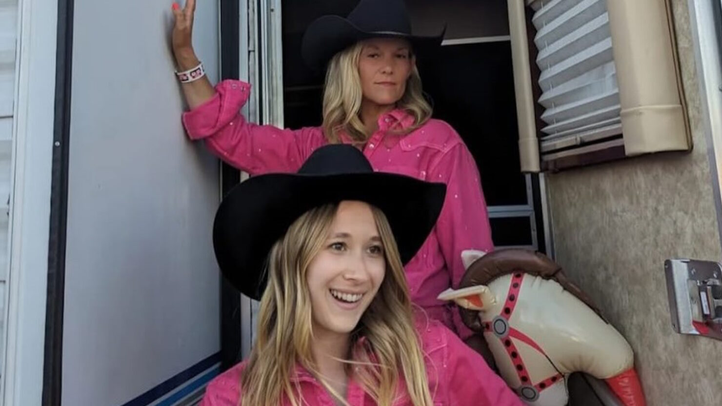 Karina Rykman détaille les rumeurs sauvages de Beyoncé concernant l'ensemble Barbie Stagecoach de DJ Backwoods