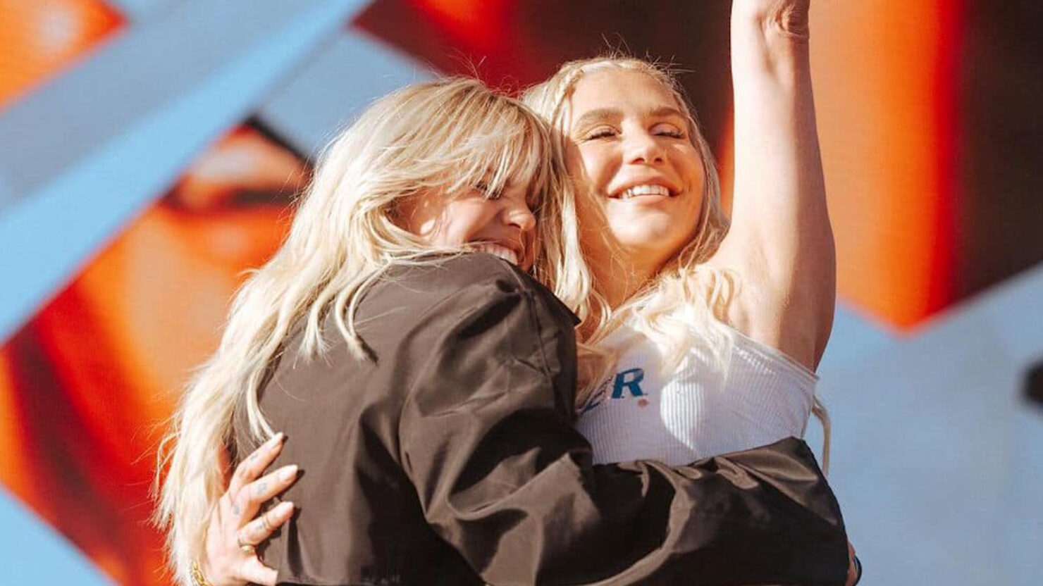 Kesha met à jour 'TiK ToK' avec Reneé Rapp pour faire exploser Diddy à Coachella