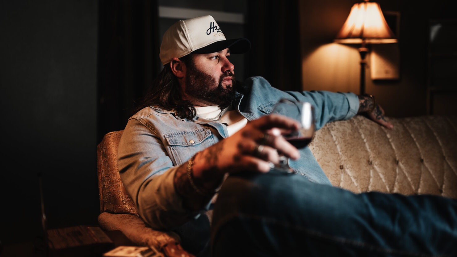 Koe Wetzel détaille les dates de la tournée mondiale 2024 « presque normale »