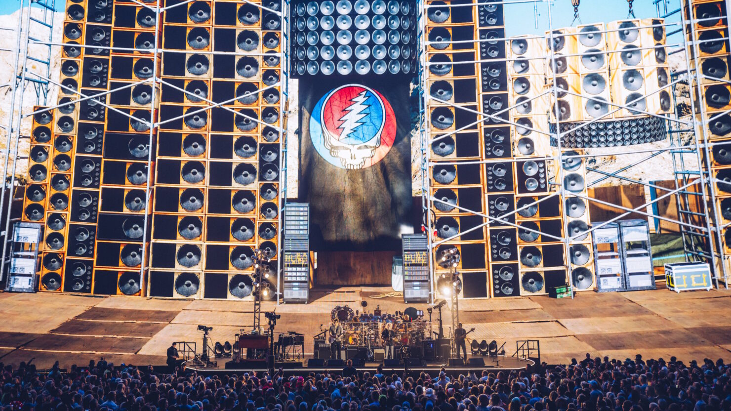 Dead & Company remonte le temps lors de ses débuts éblouissants à Las Vegas Sphere