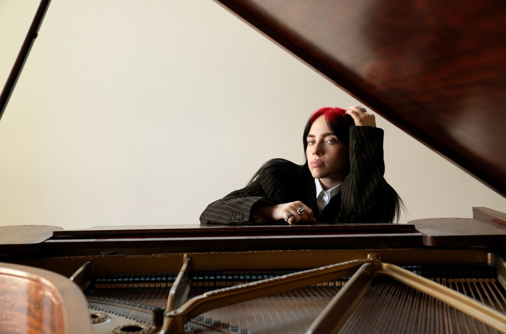 Deux albums dépassent les 300 000 unités hebdomadaires pour la première fois en huit ans, grâce à Taylor Swift et Billie Eilish