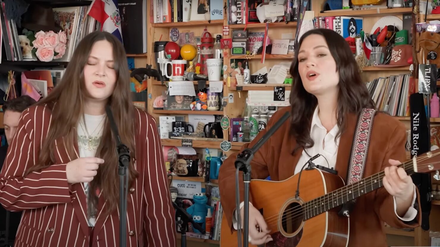 Les portées apportent leurs harmonies exquises au « Tiny Desk Concert »