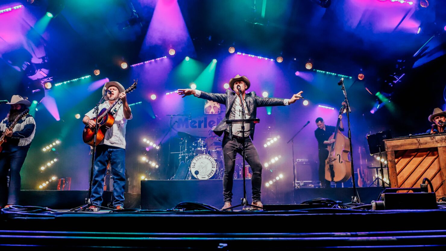 Old Crow Medicine Show annonce le retour de Critter Fuqua, membre fondateur