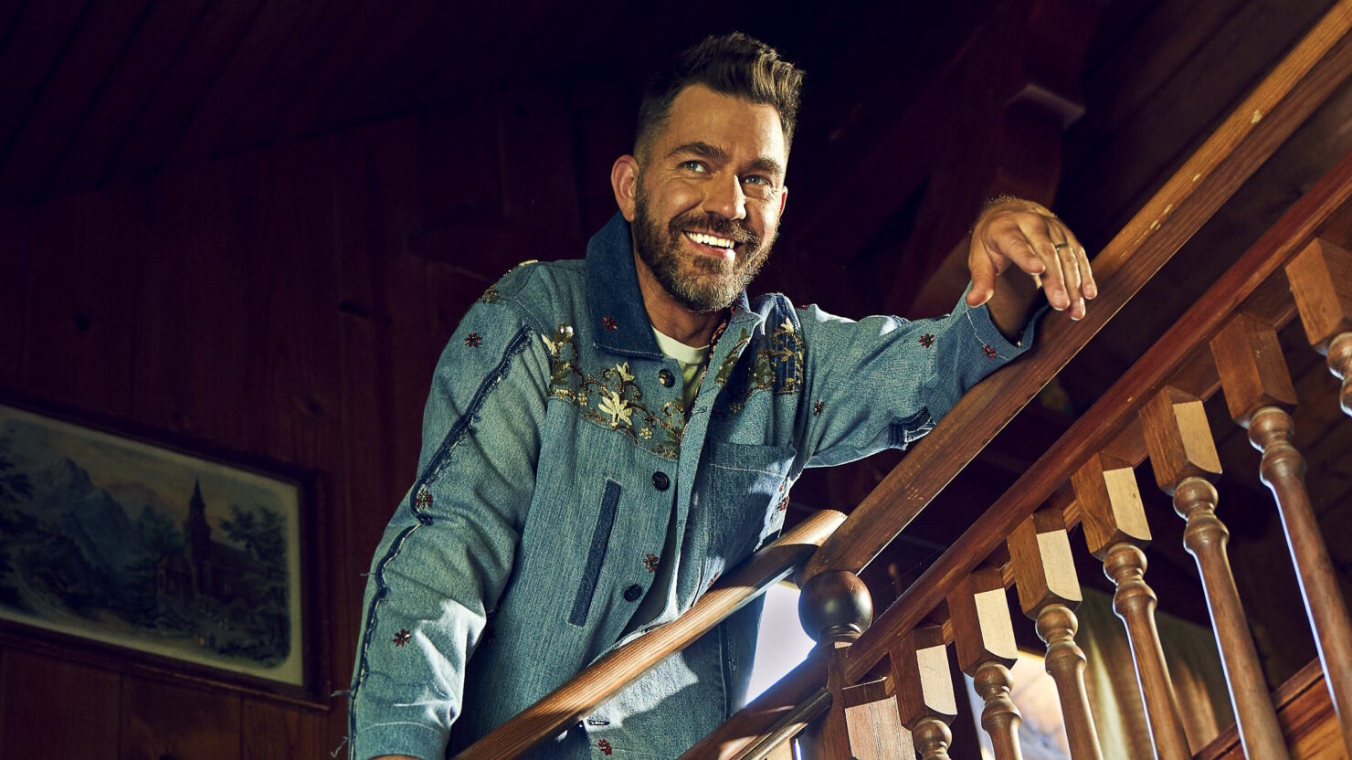Andy Grammer présente les dates de sa tournée solo acoustique d’automne 2024