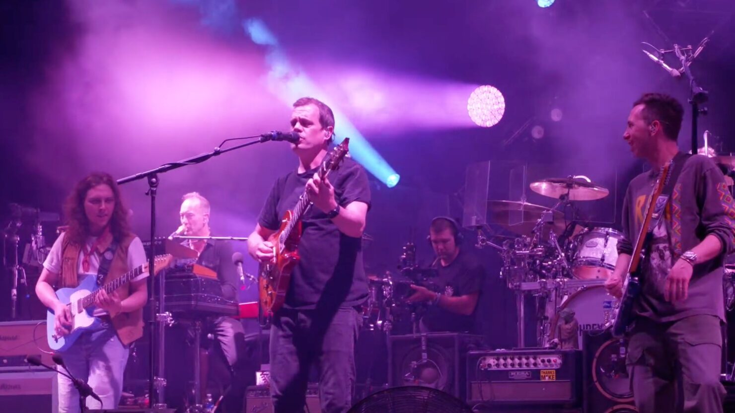 McGee d'Umphrey accueille Cory Wong et Daniel Donato à Red Rocks pour David Bowie Bust Out et plus