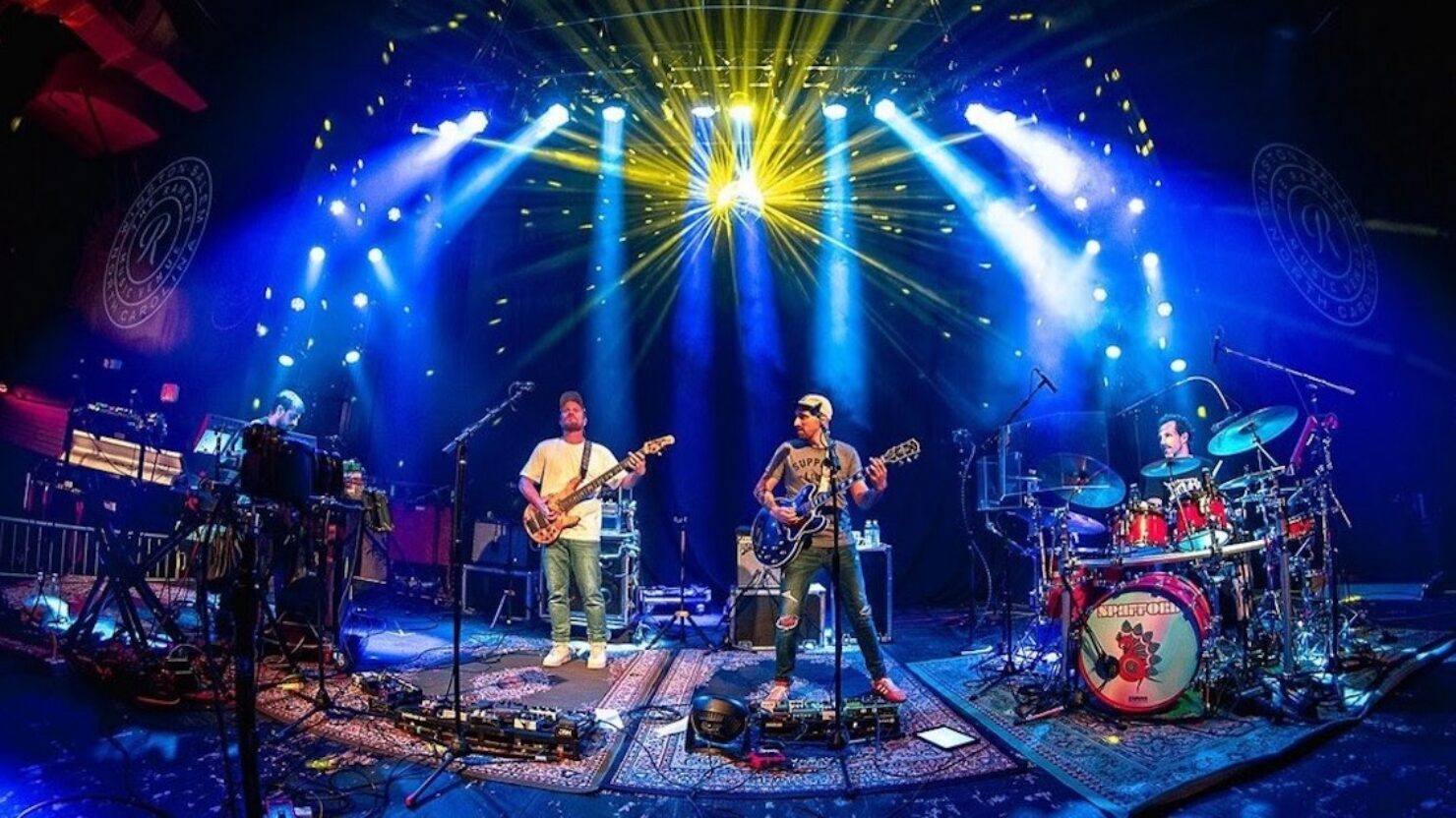 Spafford part vers l'ouest pour de nouvelles dates de tournée à l'automne 2024