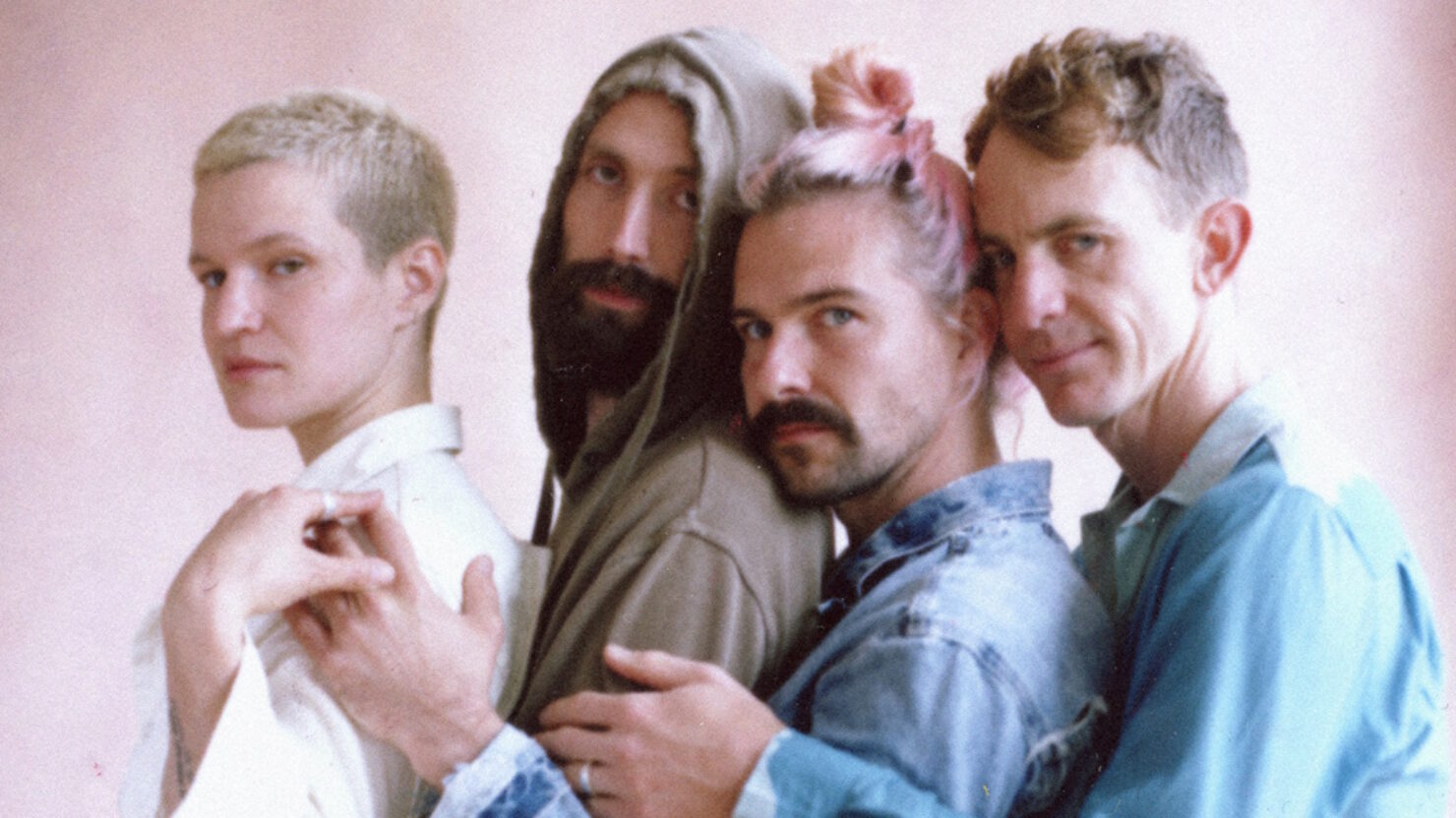 Big Thief se sépare de Max Oleartchik pour des « raisons interpersonnelles »
