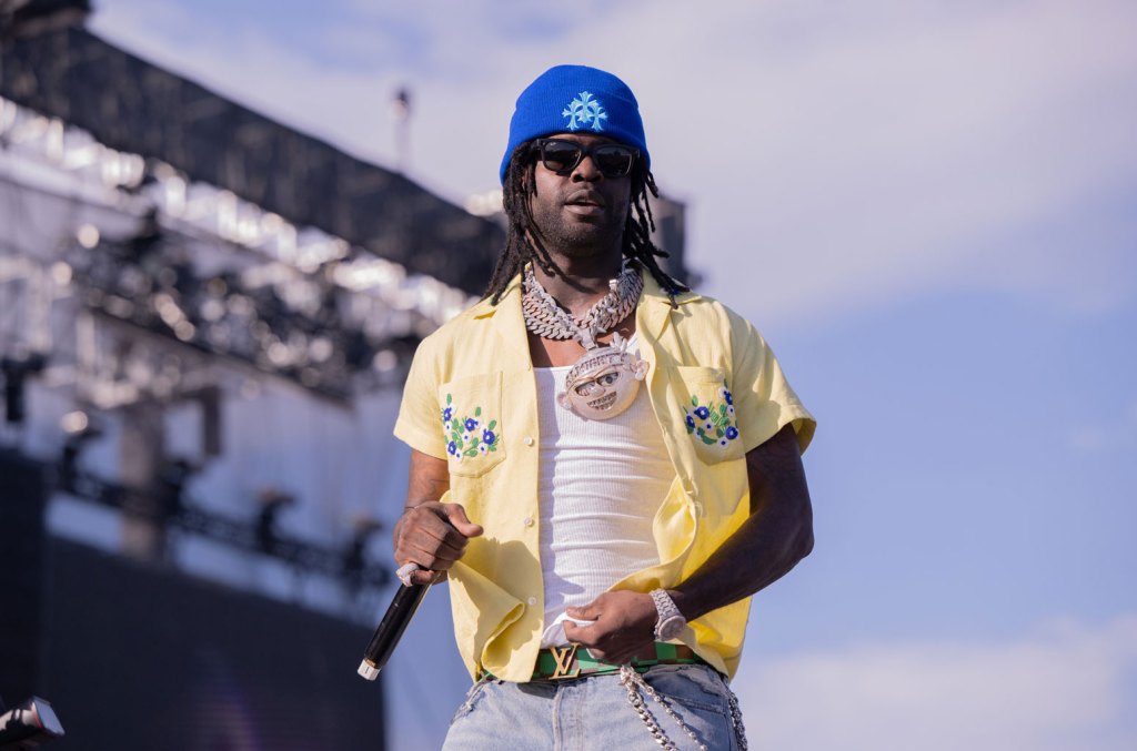 Chief Keef reporte une petite tournée « en raison d'une urgence médicale » : « Soyez sur la route très bientôt »