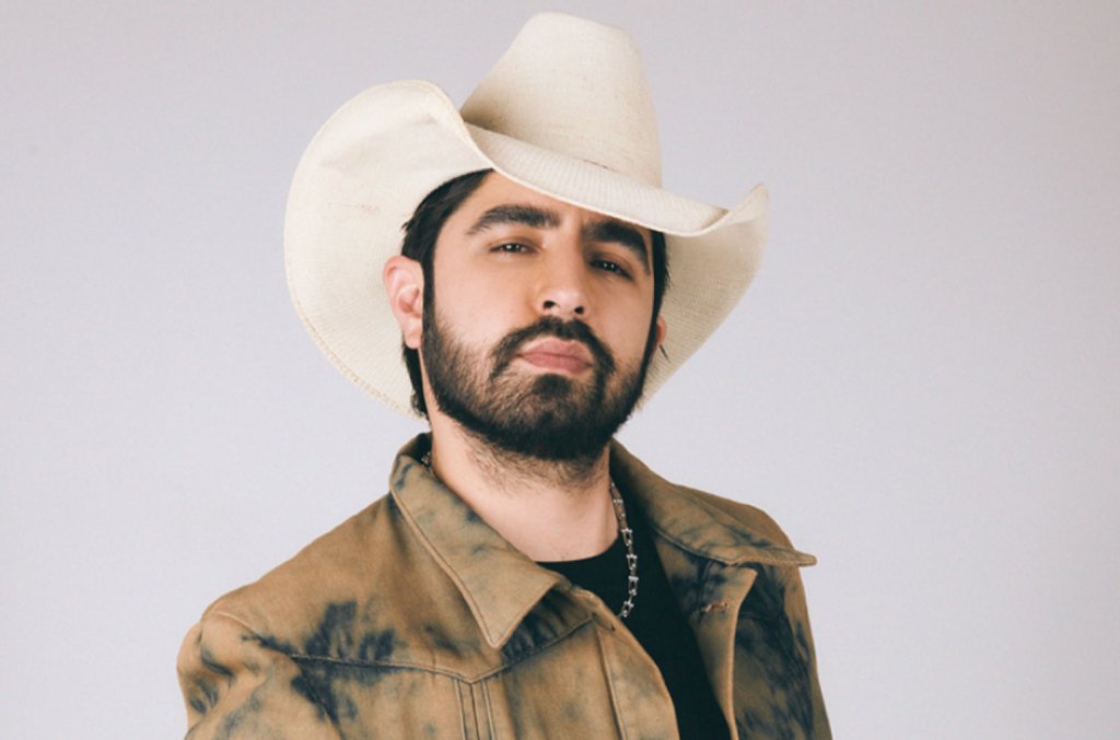 Joss Favela parle de la chanson thème de « Love Is Blind: Mexico » : « C'est une excellente vitrine pour ma musique »