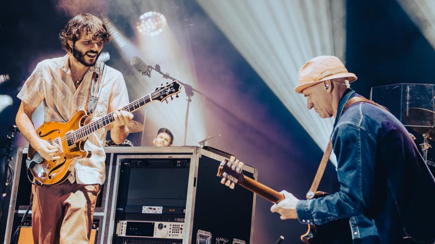 Le guitariste de Blind Melon, Rogers Stevens, rejoint Goose pour le mémorable "No Rain" à Philadelphie