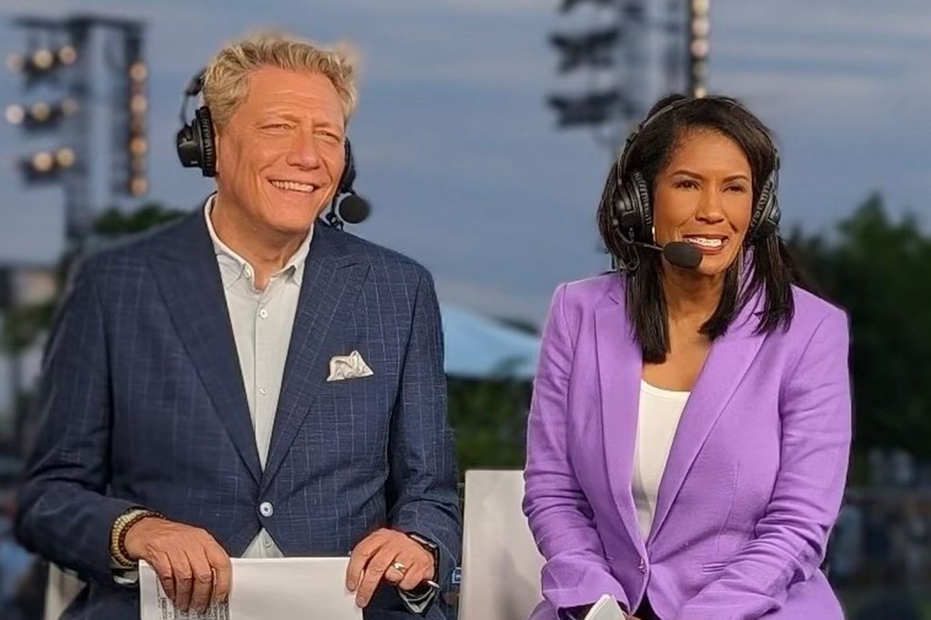 Les présentateurs de l'émission « The Death of Slim Shady » d'Eminem affirment que le rappeur est un « génie » en studio