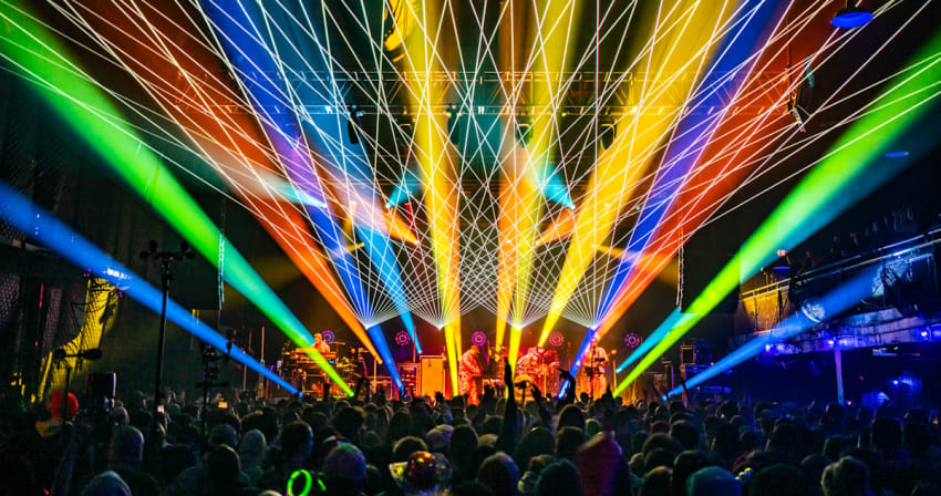 Diffusions en direct de la course du réveillon du Nouvel An de Disco Biscuits