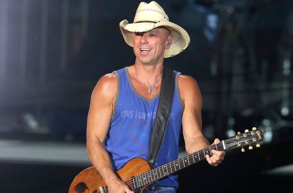 Kenny Chesney dévoile une soirée estivale survoltée à Nashville : les 5 meilleurs moments