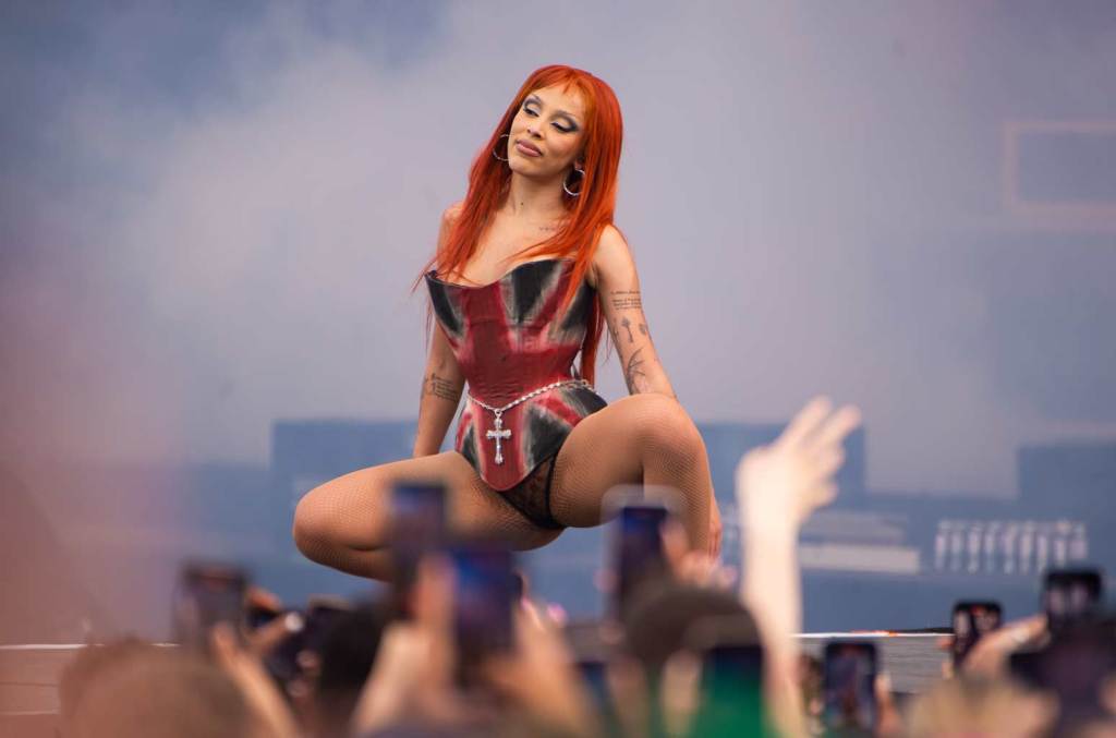 Les fans réagissent aux rumeurs de relation entre Doja Cat et Joseph Quinn : « ELLE L'A EU »