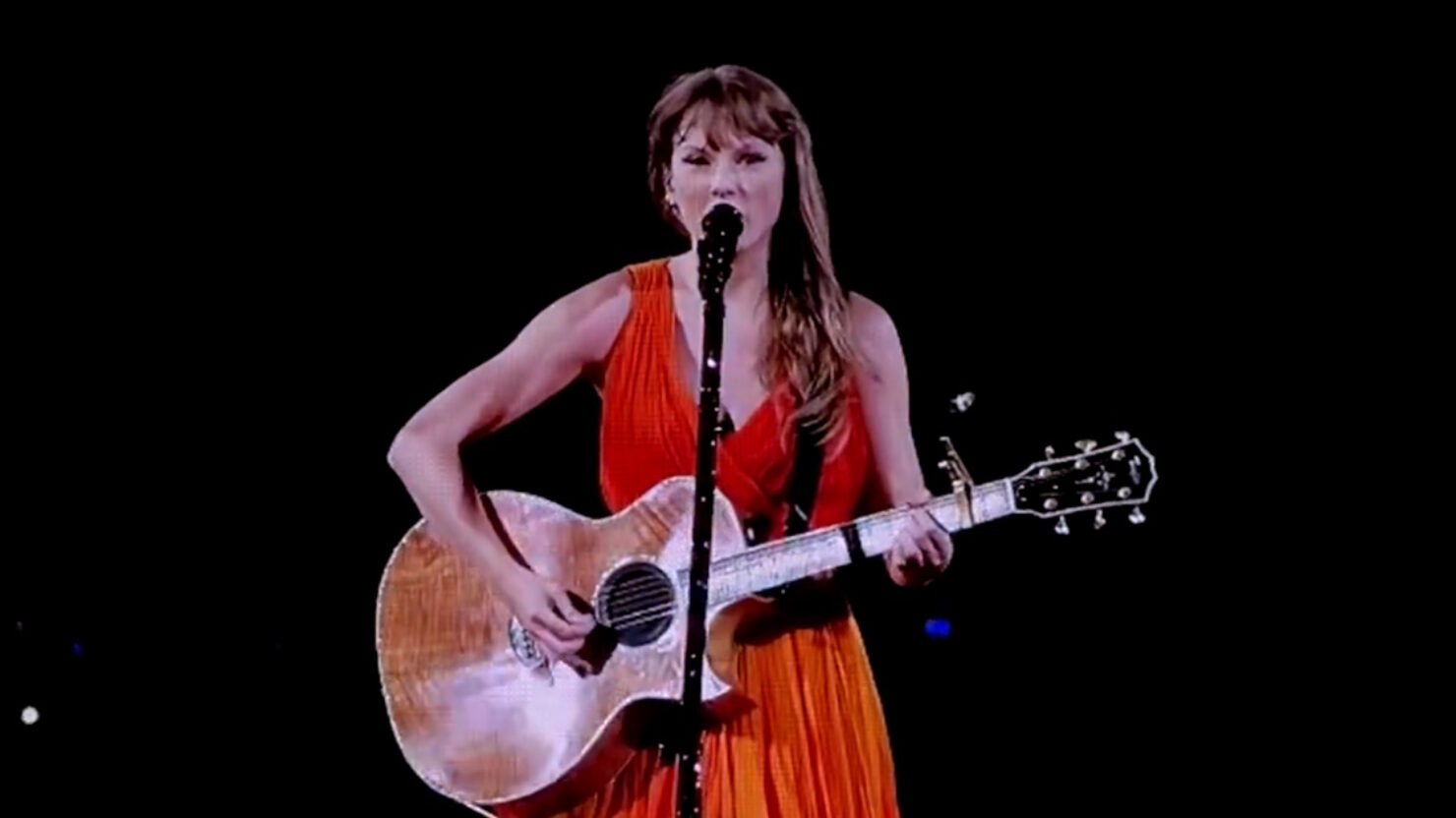 Taylor Swift Fait Quelque Chose De Mal En Interpr tant La Chanson