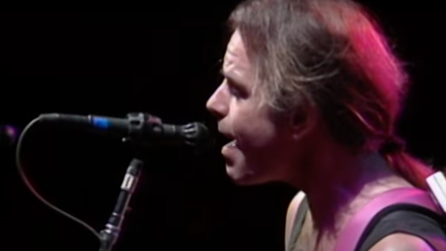 Regardez Grateful Dead sur la couverture jubilatoire de « Man Smart, Women Smarter » sur Shoreline en 1989
