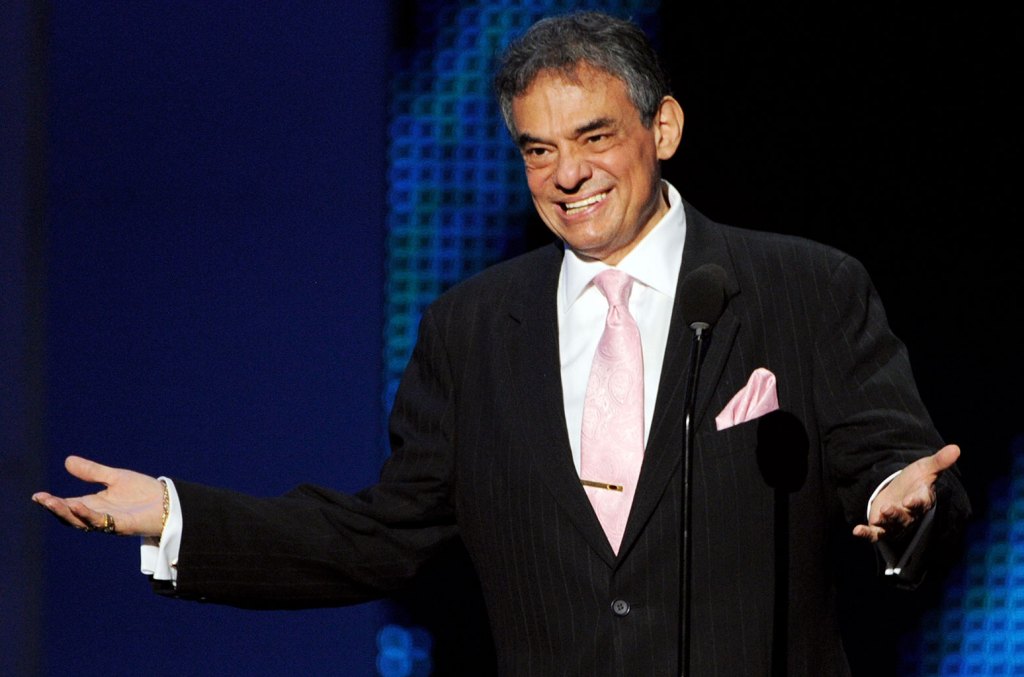 Une chanson récemment découverte de José José sortie 5 ans après sa mort : écoutez-la maintenant