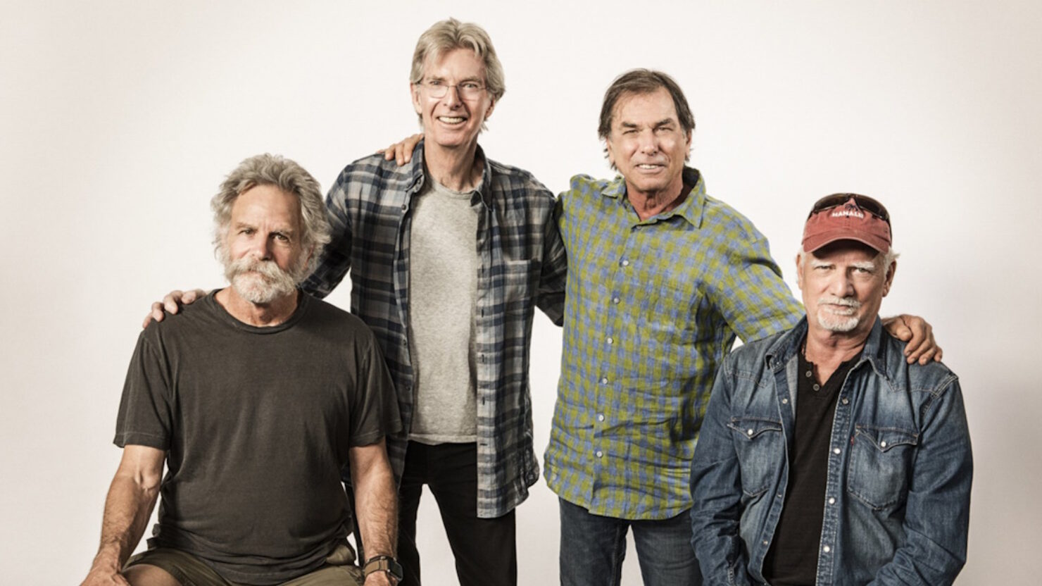 Bob Weir, Bill Kreutzmann et Mickey Hart de Grateful Dead rendent hommage à Phil Lesh