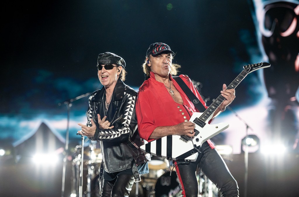 Caifanes, Raphael, Scorpions et plus en tête d'affiche du festival Vive Latino à l'occasion de son 25e anniversaire
