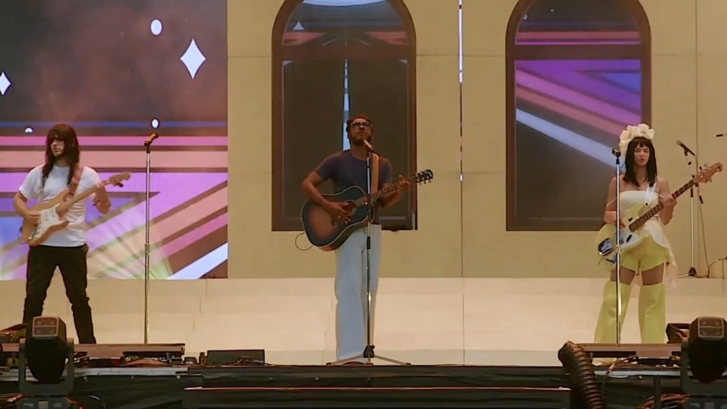 Khruangbin et Leon Bridges se rencontrent sous le « soleil du Texas » au festival ACL